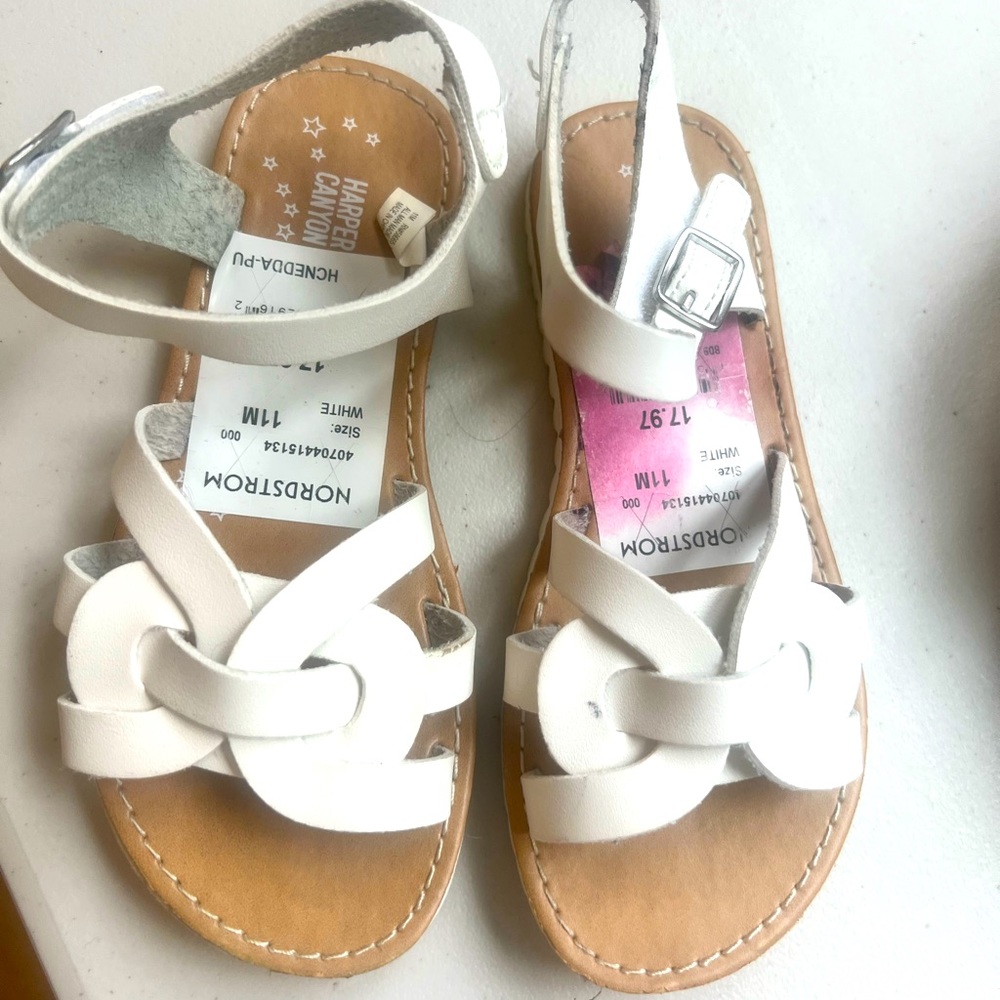 White sandals kids almost new condition